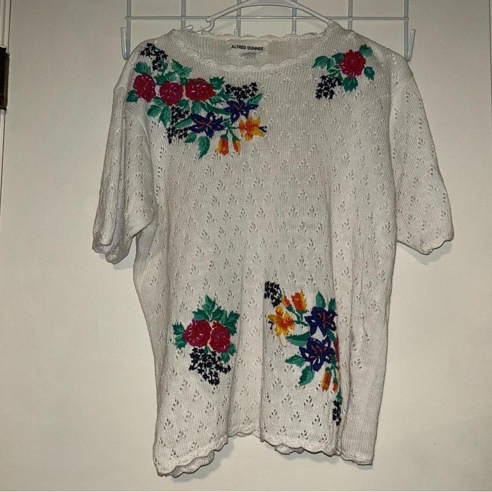 Alfred Dunner White Floral Knit Top